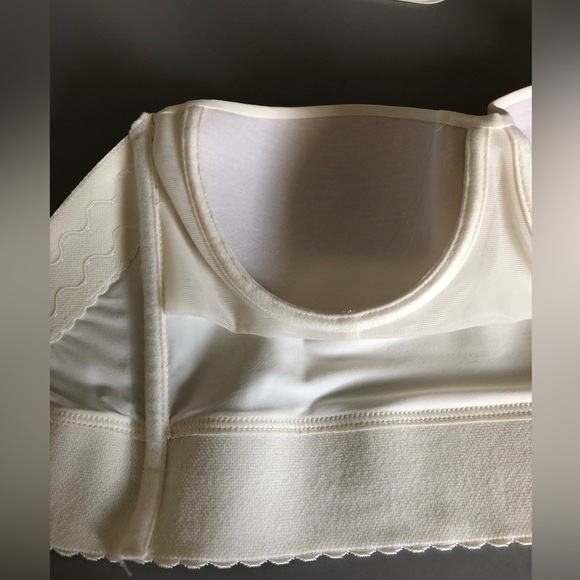 Malizia by la Perla.  Strapless bra.  Brand new with packaging. - Picture 9 of 12